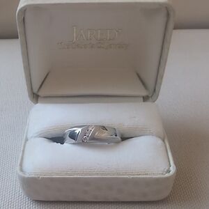 Jared Men's Silver Ring with Diamond Details